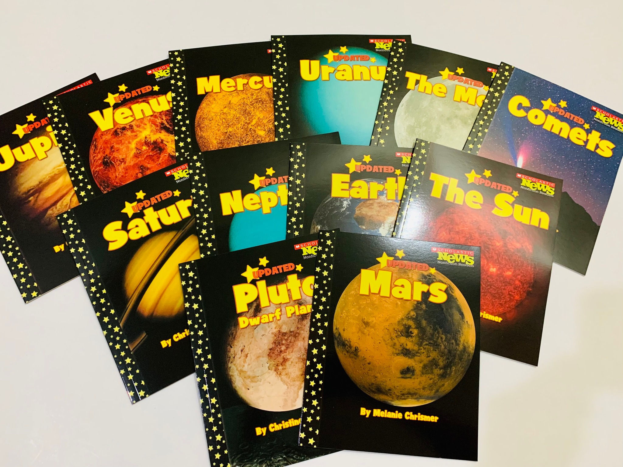 Scholastic News Nonfiction Readers: Space Science (12 cuốn)